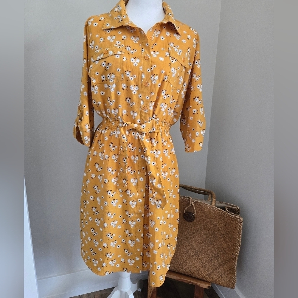 MILLENIUM Womens large spandex/polyester yellow flowered dress